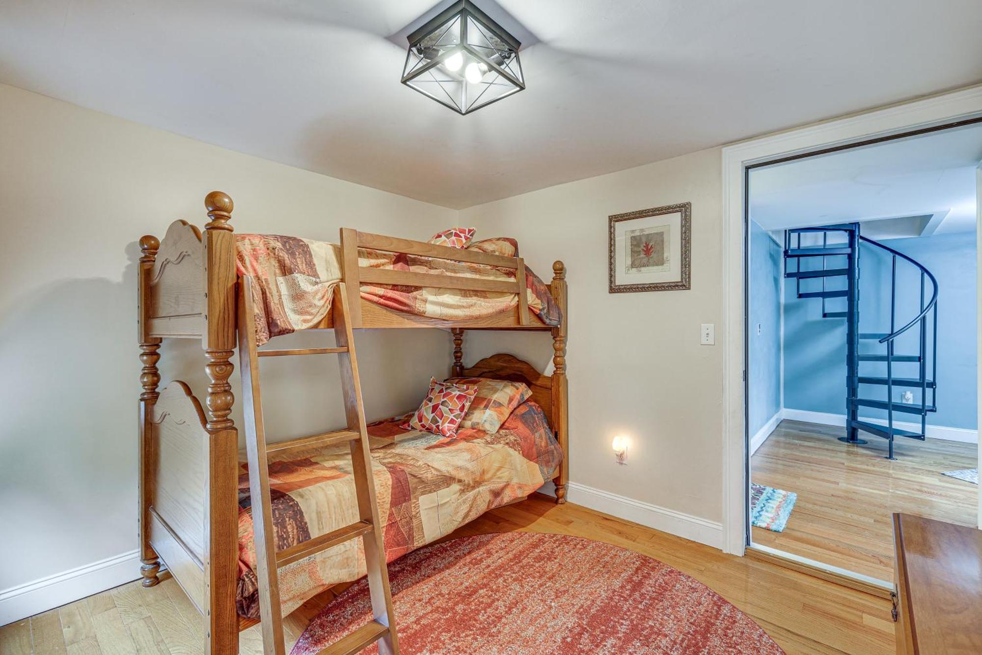 Quintessential New England Home With Patio And Grill! Putnam Esterno foto