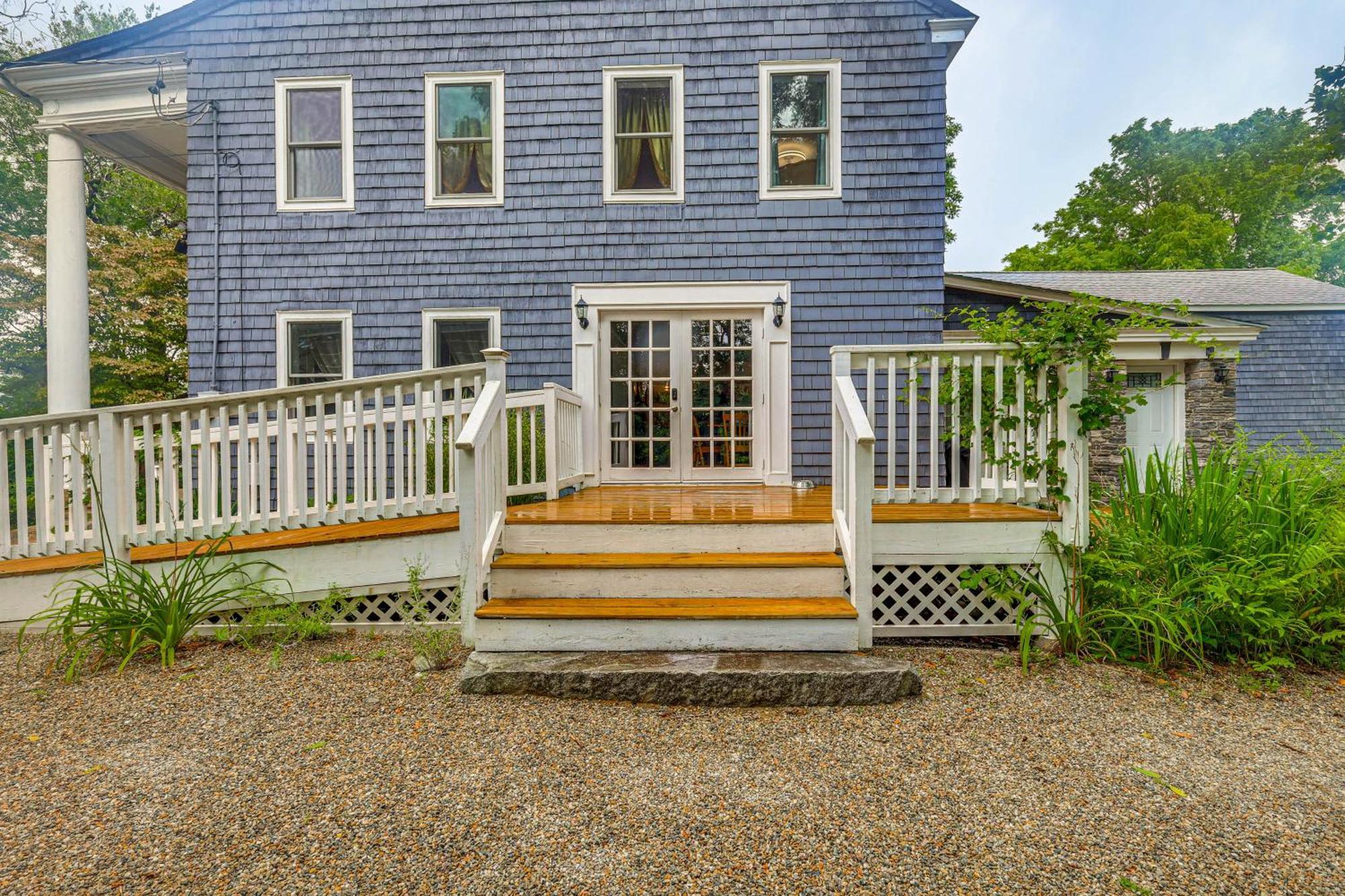 Quintessential New England Home With Patio And Grill! Putnam Esterno foto