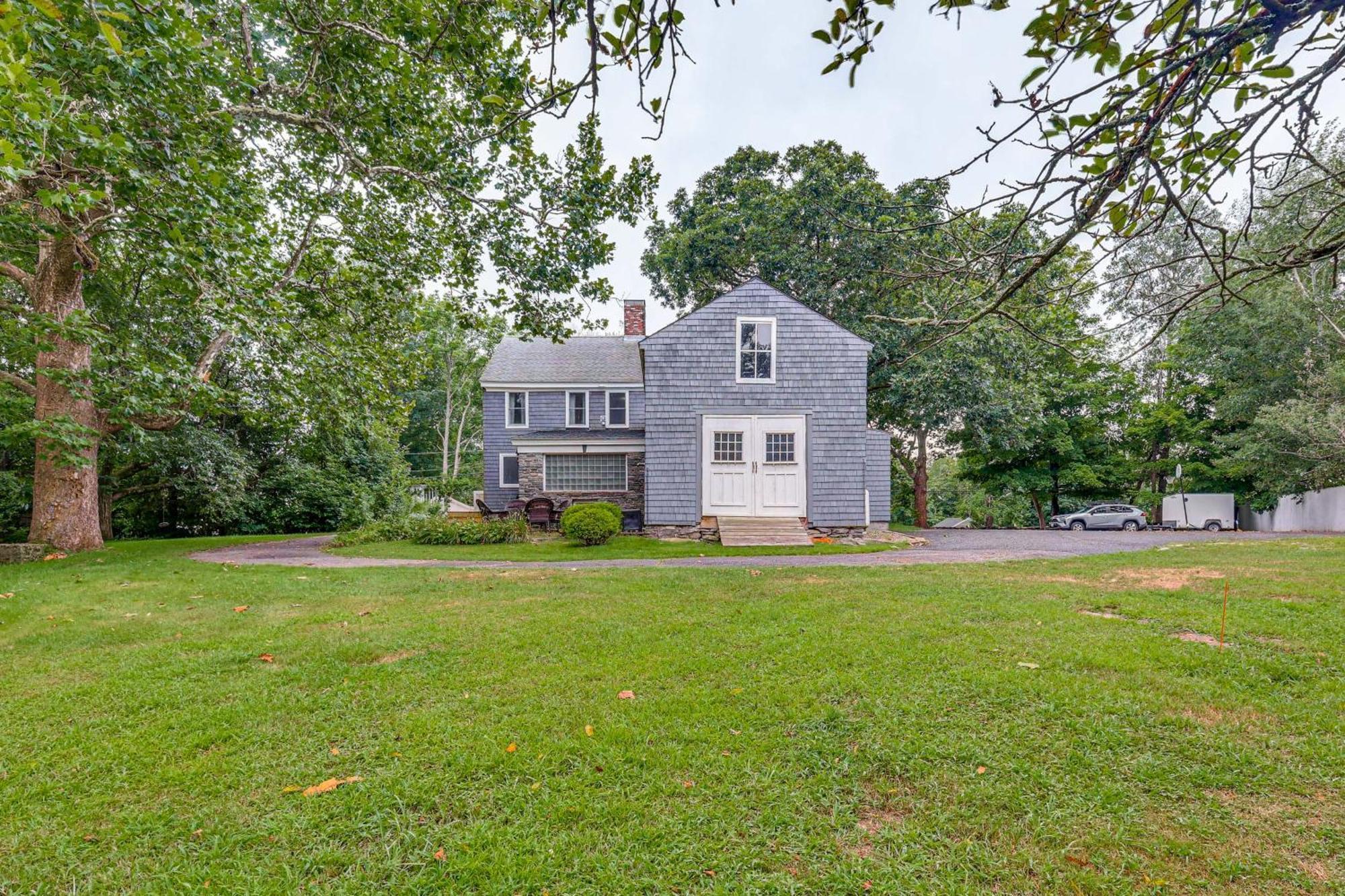 Quintessential New England Home With Patio And Grill! Putnam Esterno foto